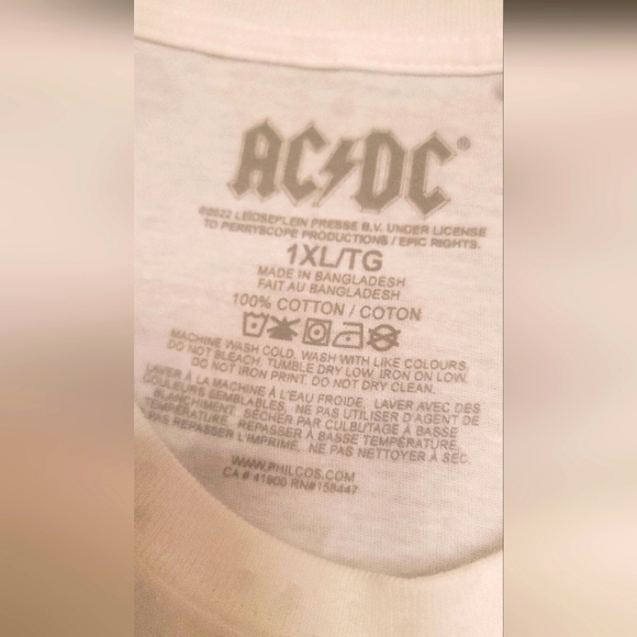 NWOT-AC/DC " Highway to Hell" Tee Shirt - Picture 2 of 2